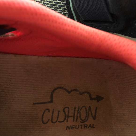 VIONIC WOMENS Size 8.5 Brisk Ema Sneakers - Picture 8 of 10